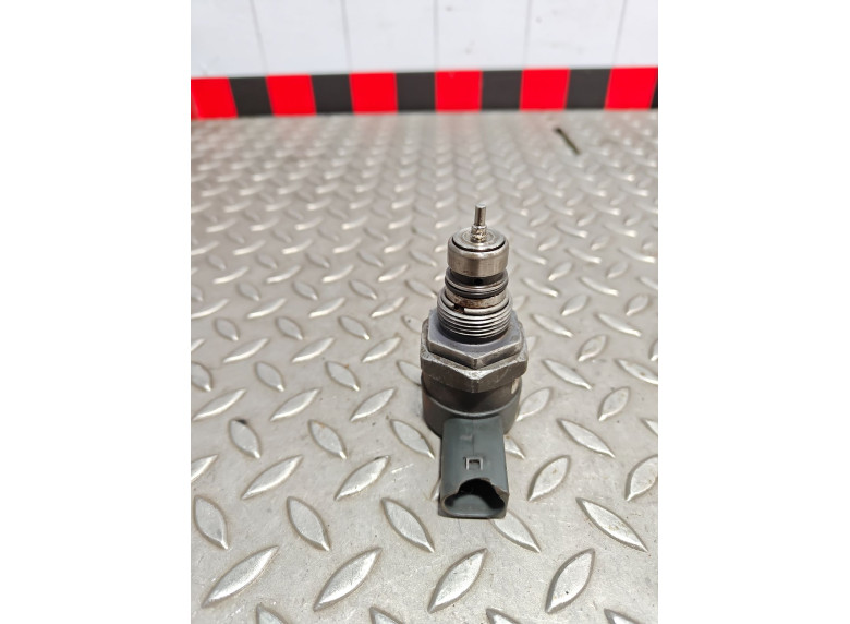 Регулятор давления топлива к Volkswagen Crafter, 2008г.