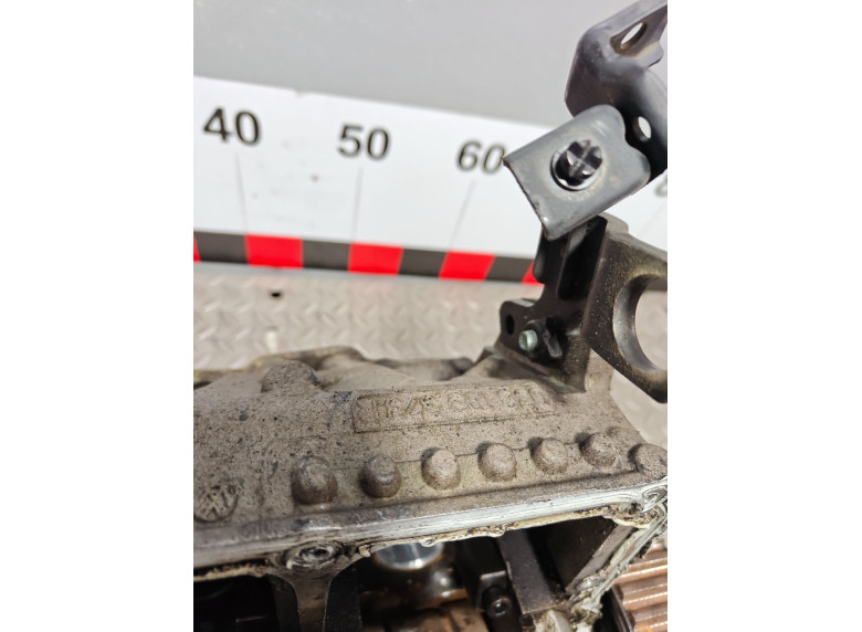 Головка блока цилиндров к Volkswagen Golf, 2002г.