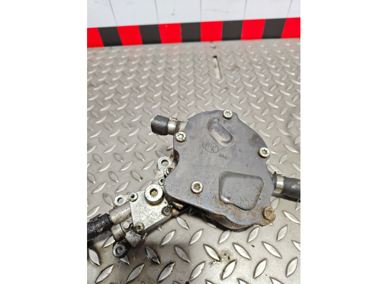 Насос тандемный к Volkswagen Golf, 2002г.