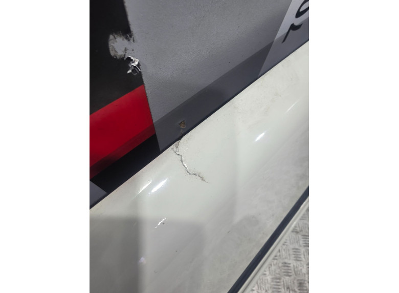 Капот к DAF XF, 2005г.