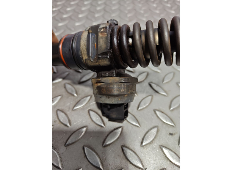 Форсунка к Volkswagen Golf, 2002г.