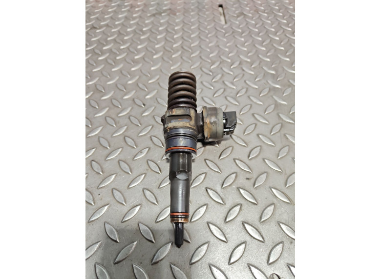 Форсунка к Volkswagen Golf, 2002г.