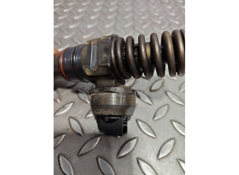 Форсунка к Volkswagen Golf, 2002г.