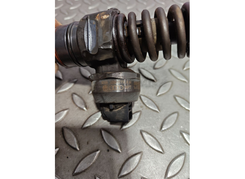 Форсунка к Volkswagen Golf, 2002г.