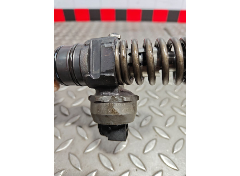 Форсунка к Volkswagen Golf, 2002г.