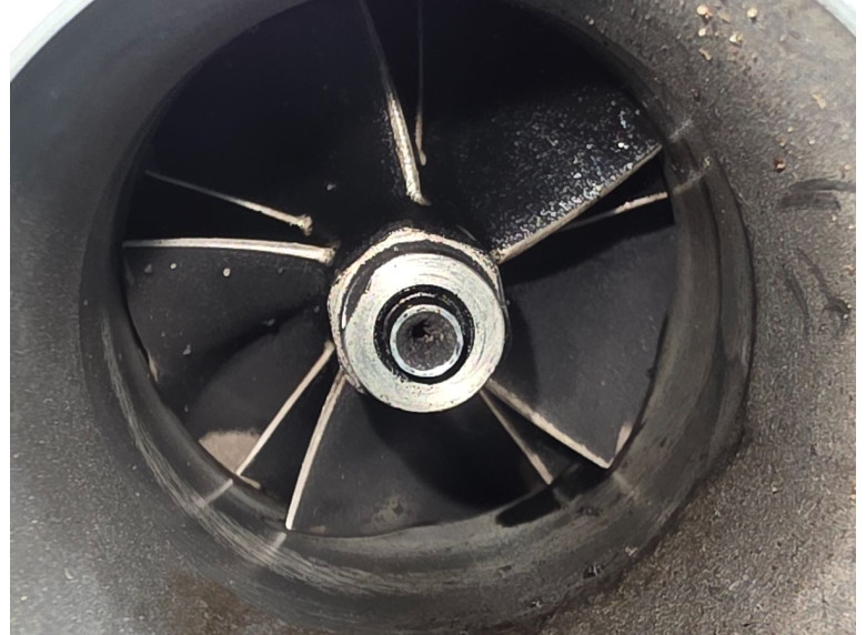 Турбина к Nissan NV200, 2011г.