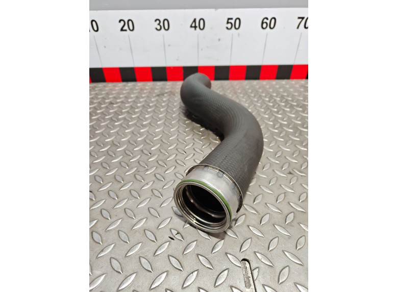 Патрубок интеркулера к Jeep Grand Cherokee, 2005г.