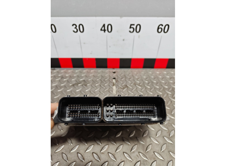 Блок управления двигателем к Volkswagen EOS, 2010г.