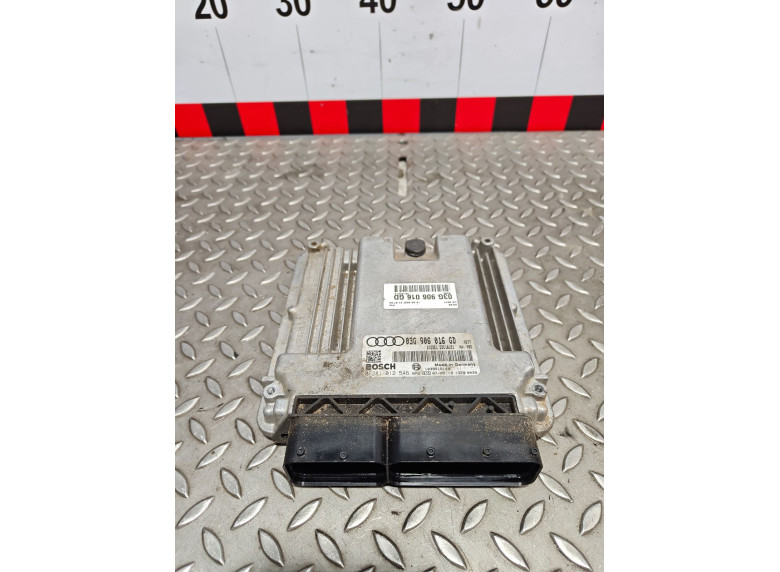 Блок управления двигателем к Audi A4, 2007г.