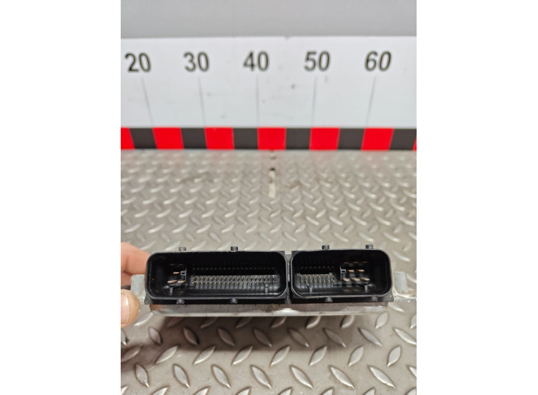 Блок управления двигателем к Audi A4, 2003г.