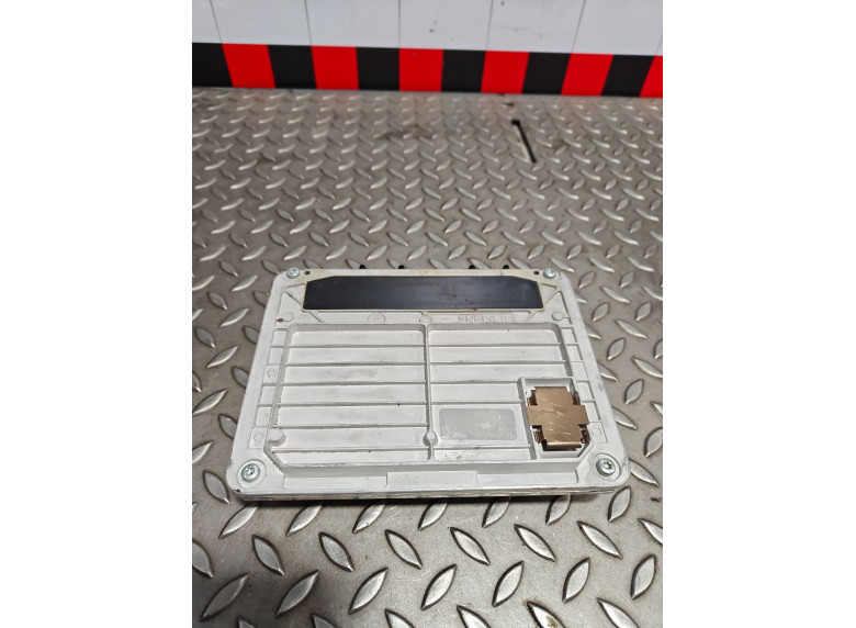 Блок управления двигателем к Volkswagen Passat, 1998г.