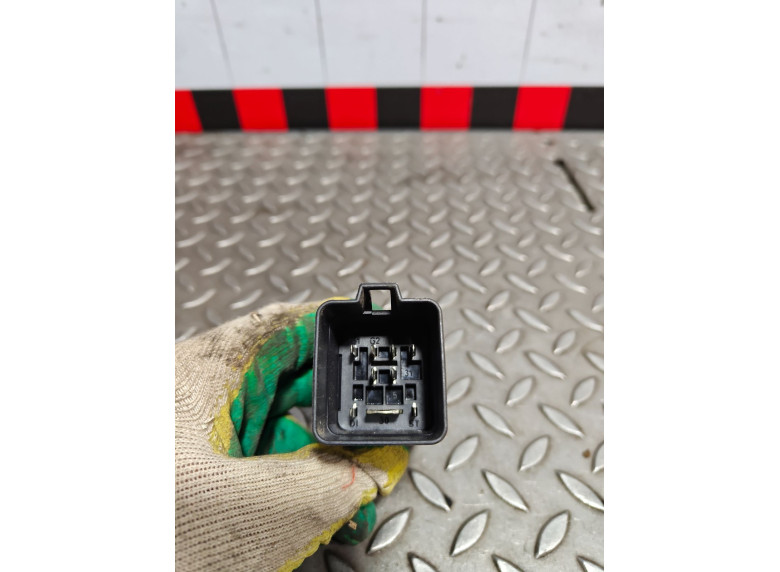 Реле накала свечей к Volkswagen Passat, 2010г.