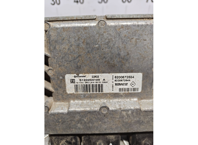 Блок управления двигателем к Dacia Sandero, 2009г.