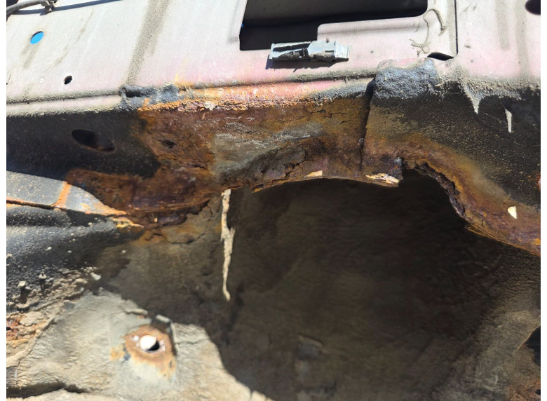 Стакан лонжерона левый к Mazda CX9, 2007г.