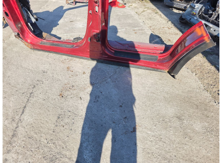 Порог левый к Mazda CX9, 2007г.