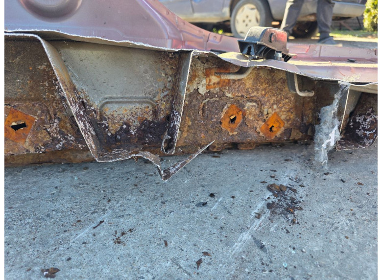 Порог левый к Mazda CX9, 2007г.