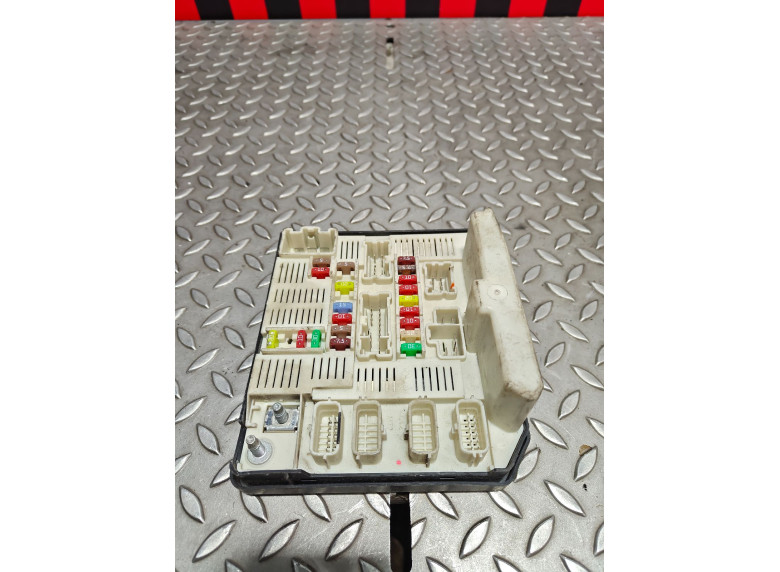 Блок предохранителей к Renault Kangoo, 2012г.