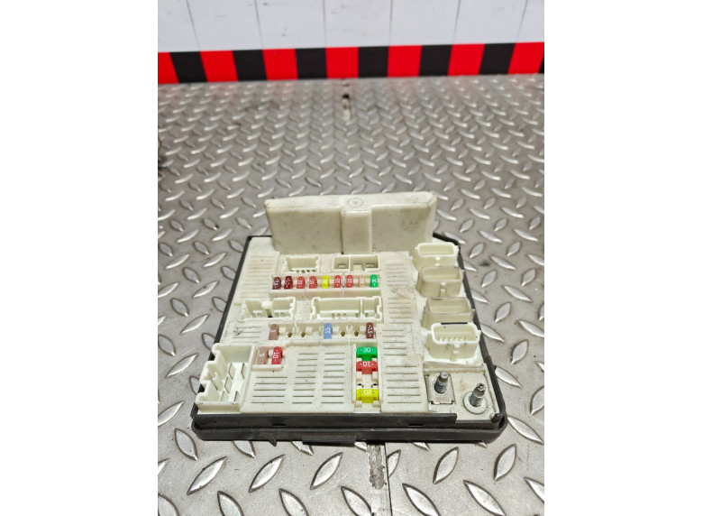 Блок предохранителей к Renault Kangoo, 2010г.