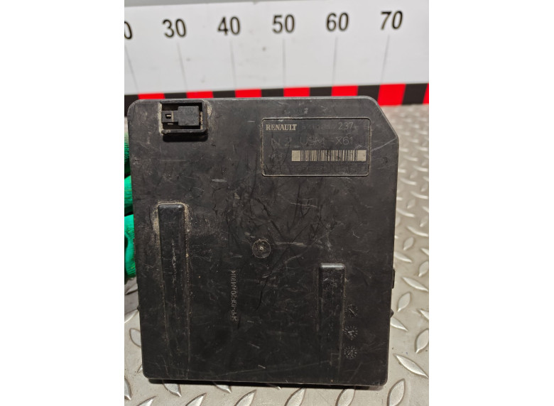 Блок предохранителей к Renault Kangoo, 2010г.