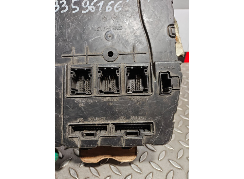 Блок комфорта к Renault Megane, 2004г.