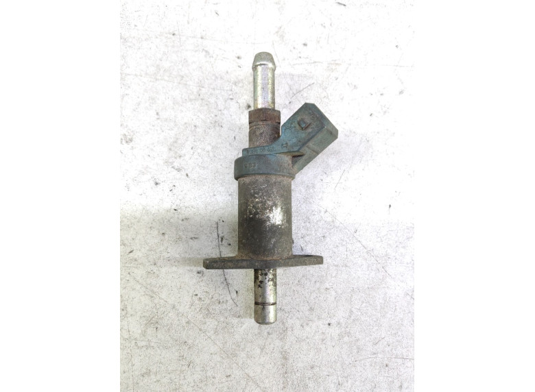 Форсунка к Volkswagen Passat, 1993г.