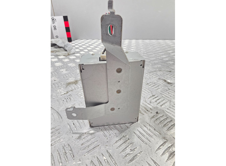 Преобразователь напряжения к Mazda CX9, 2007г.