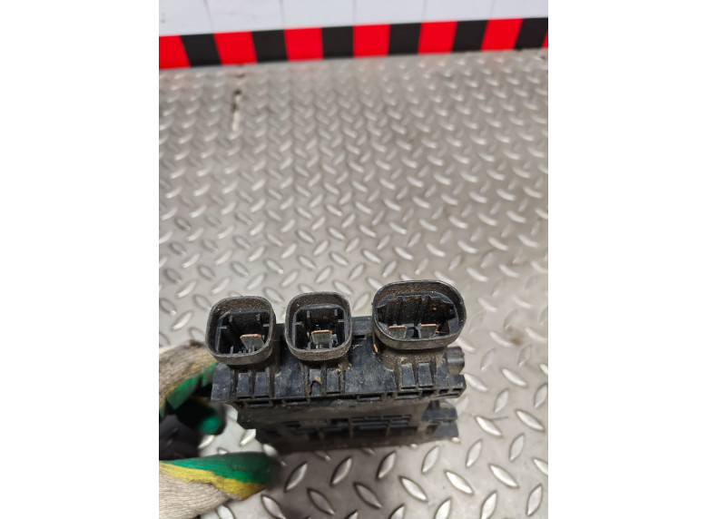 Блок управления аккумулятором (АКБ) к Renault Megane, 2010г.