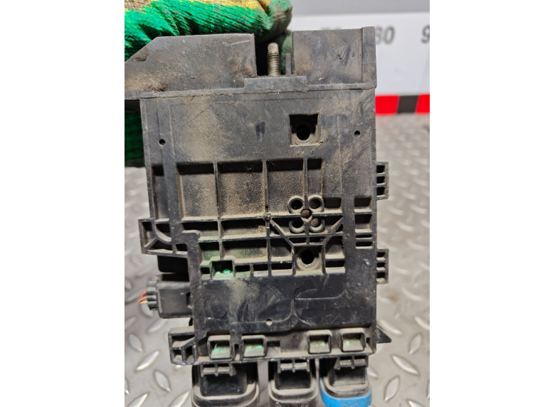 Блок управления аккумулятором (АКБ) к Renault Megane, 2009г.