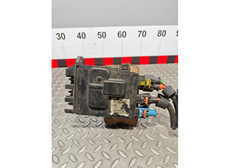 Блок управления аккумулятором (АКБ) к Renault Megane, 2009г.