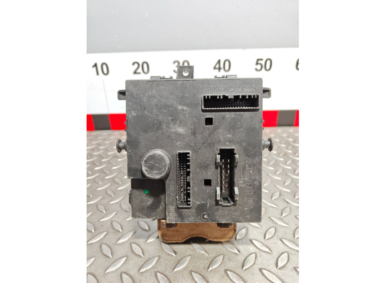 Блок комфорта к Renault Twingo, 2008г.