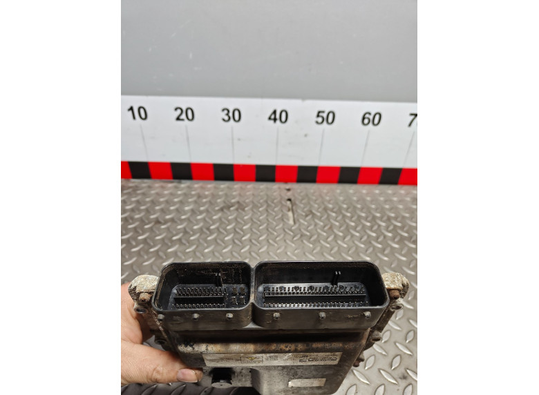 Блок управления двигателем к Opel Zafira, 2009г.