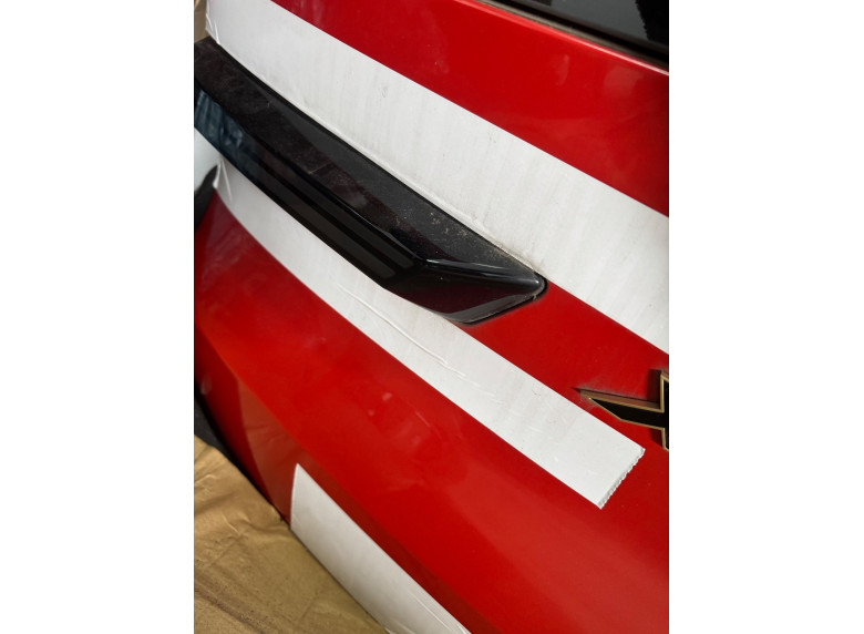 Фонарь крышки багажника левый к BMW XM G09, 2023г.