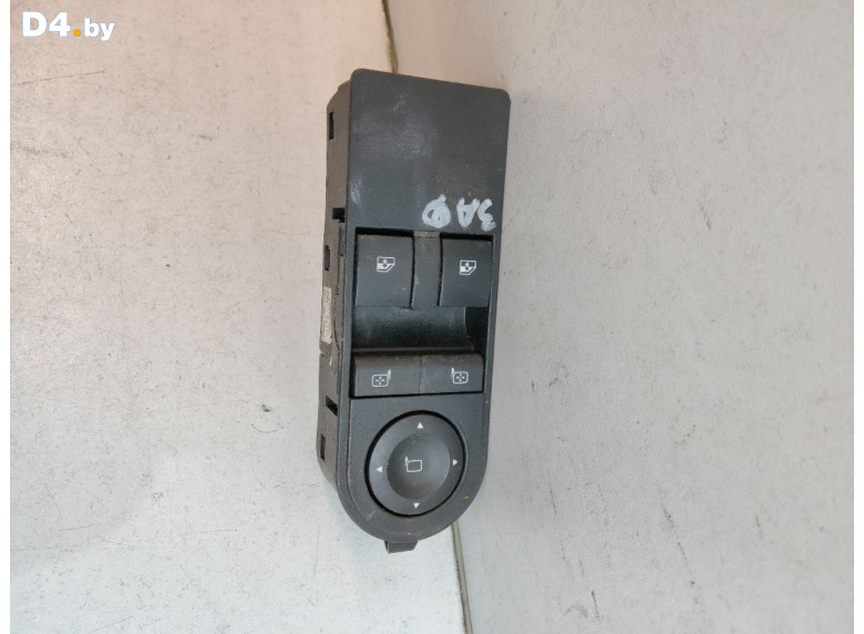 Блок управления стеклоподъемниками к Opel Astra 2006 г.