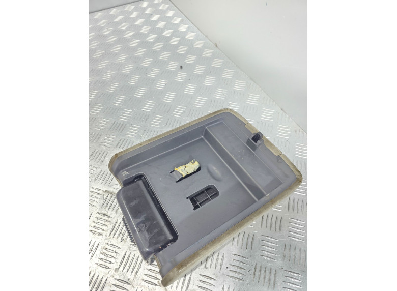 Подлокотник к Mazda CX9, 2007г.