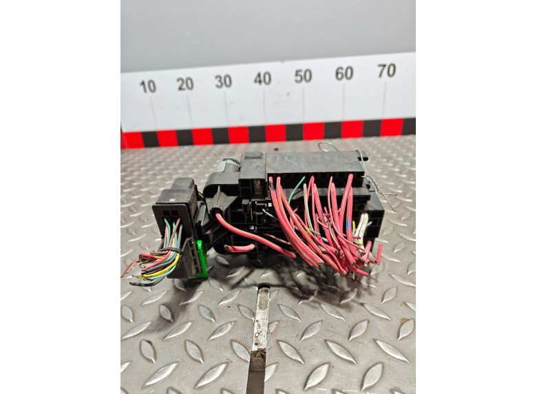 Блок предохранителей к Renault Megane, 2010г.