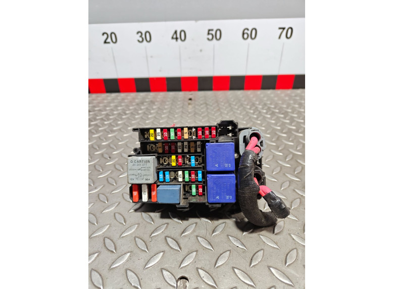 Блок предохранителей к Renault Megane, 2010г.