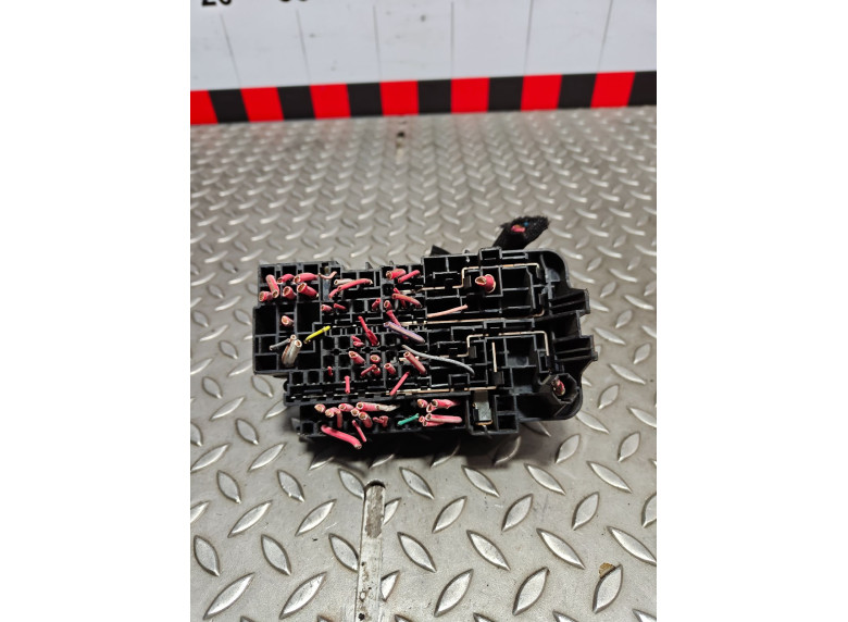 Блок предохранителей к Renault Megane, 2010г.