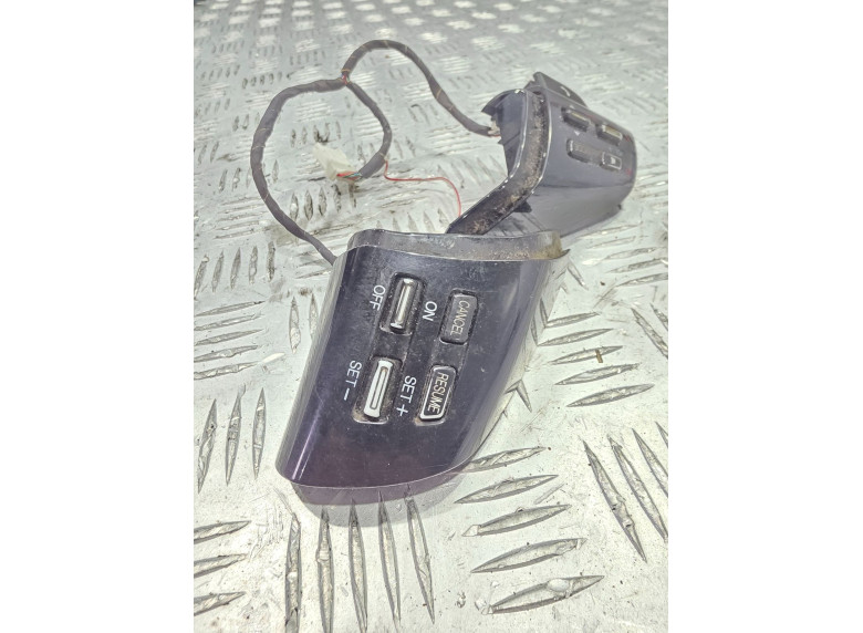 Кнопки руля к Mazda CX9, 2007г.