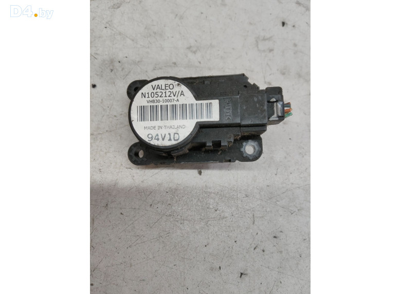 Моторчик заслонки печки к Renault Scenic 2009 г.