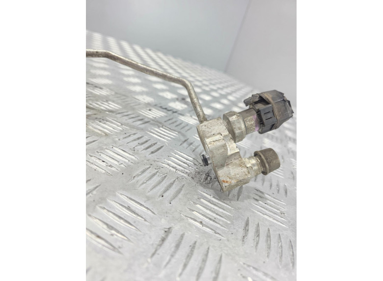 Трубка кондиционера к Mazda CX9, 2007г.