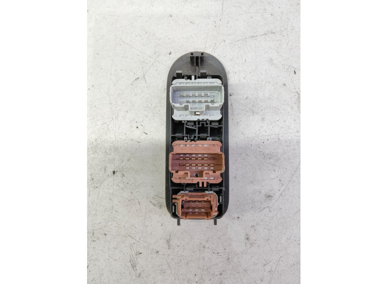 Блок управления стеклоподъемниками к Renault Megane, 2007г.