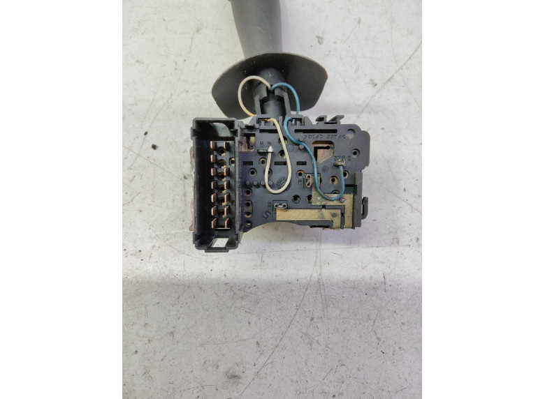 Переключатель поворотов к Opel Vivaro, 2004г.