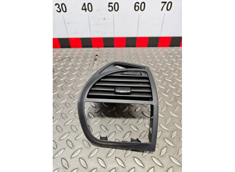 Дефлектор обдува салона к Citroen C4 Picasso, 2008г.