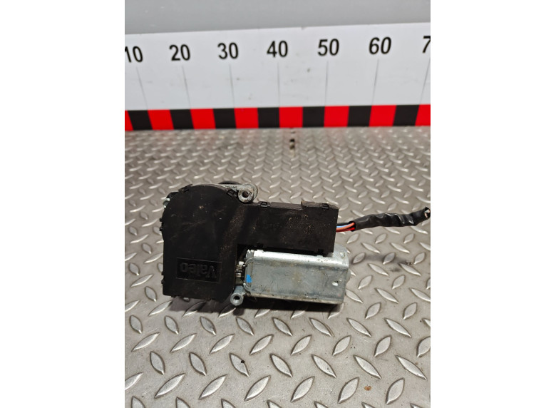 Моторчик заднего стеклоочистителя (дворника) к Renault Scenic RX4, 2002г.