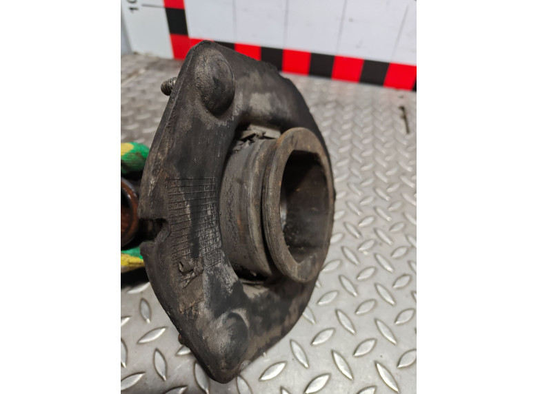 Опора амортизатора верхняя (чашка) к Citroen C5, 2004г.