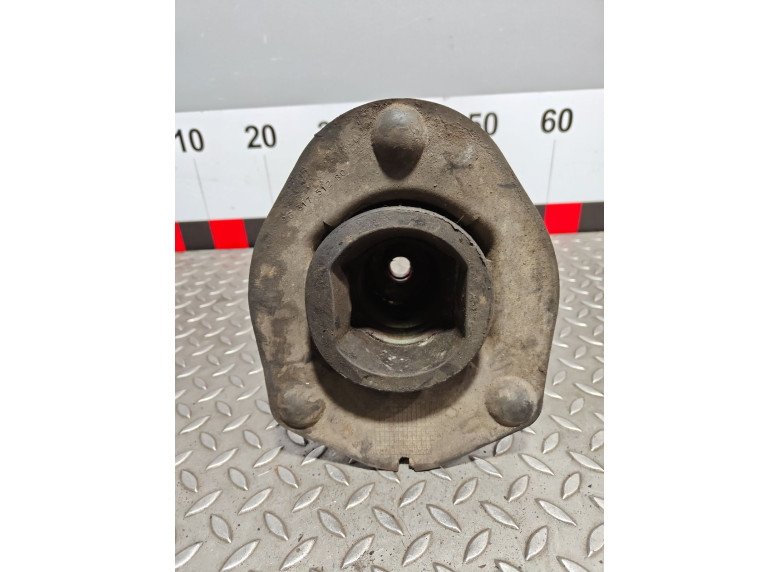 Опора амортизатора верхняя (чашка) к Citroen C5, 2004г.