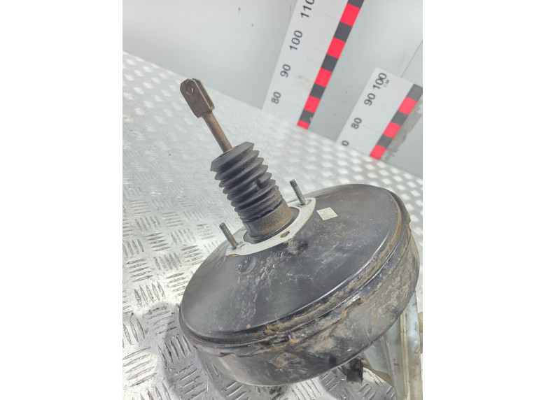 Вакуумный усилитель тормозов к Opel Vivaro, 2004г.