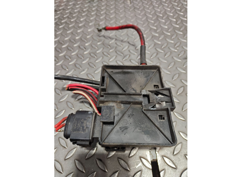 Блок предохранителей к Volkswagen Sharan, 2002г.