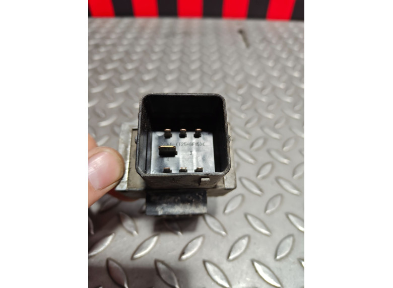 Реле накала свечей к Citroen C5, 2004г.