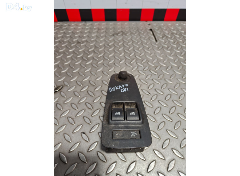 Блок управления стеклоподъемниками к Fiat Ducato 2008 г.